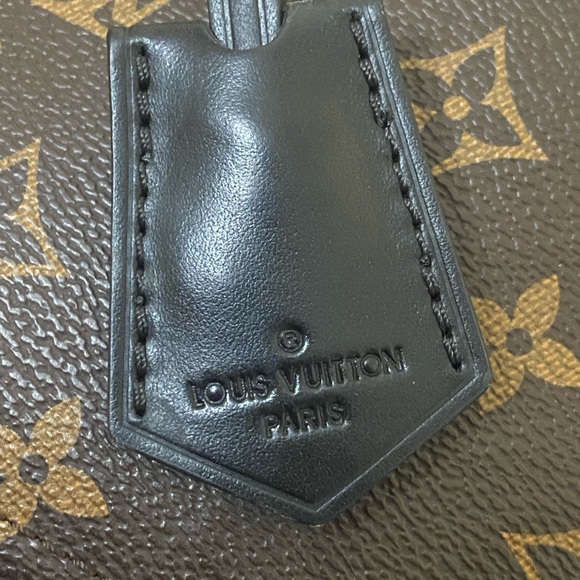 Louis Vuitton Monogram Flower Tote Bag - Picture 14 of 17